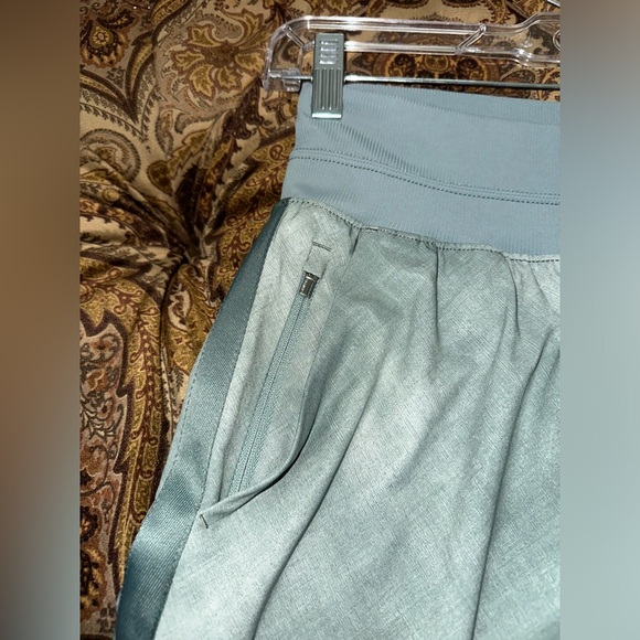 NWT ATHLETA Nikita Slim Tapered Crop Pant 4 - Picture 5 of 8